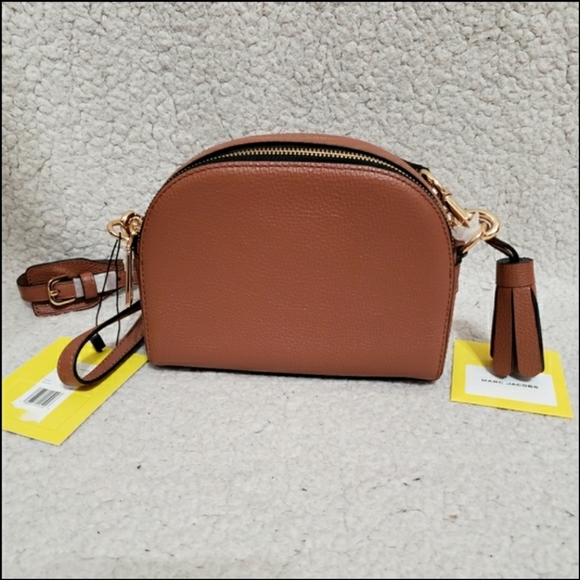 Marc Jacobs Shutter Leather Crossbody Bag - Picture 2 of 8